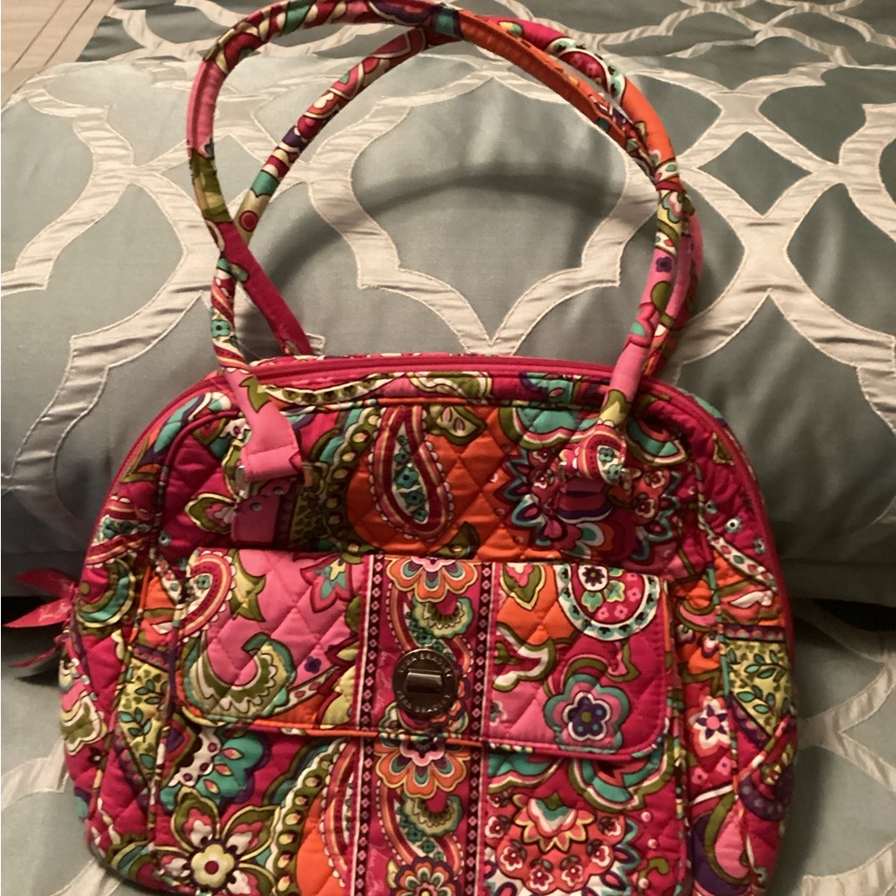 Vera Bradley turnlock satchel in EUC